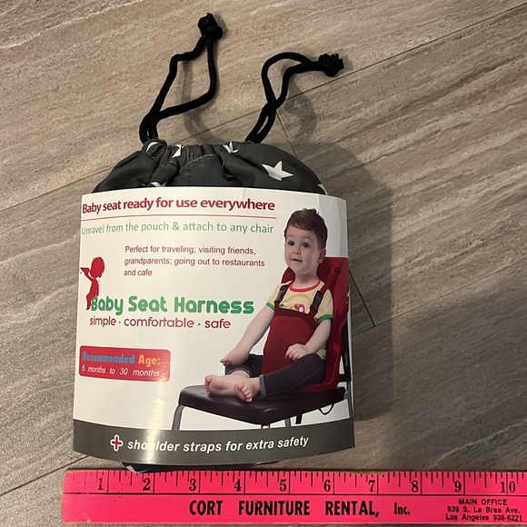 Portable Seat Safety Harness with Travel Bag - Picture 9 of 10